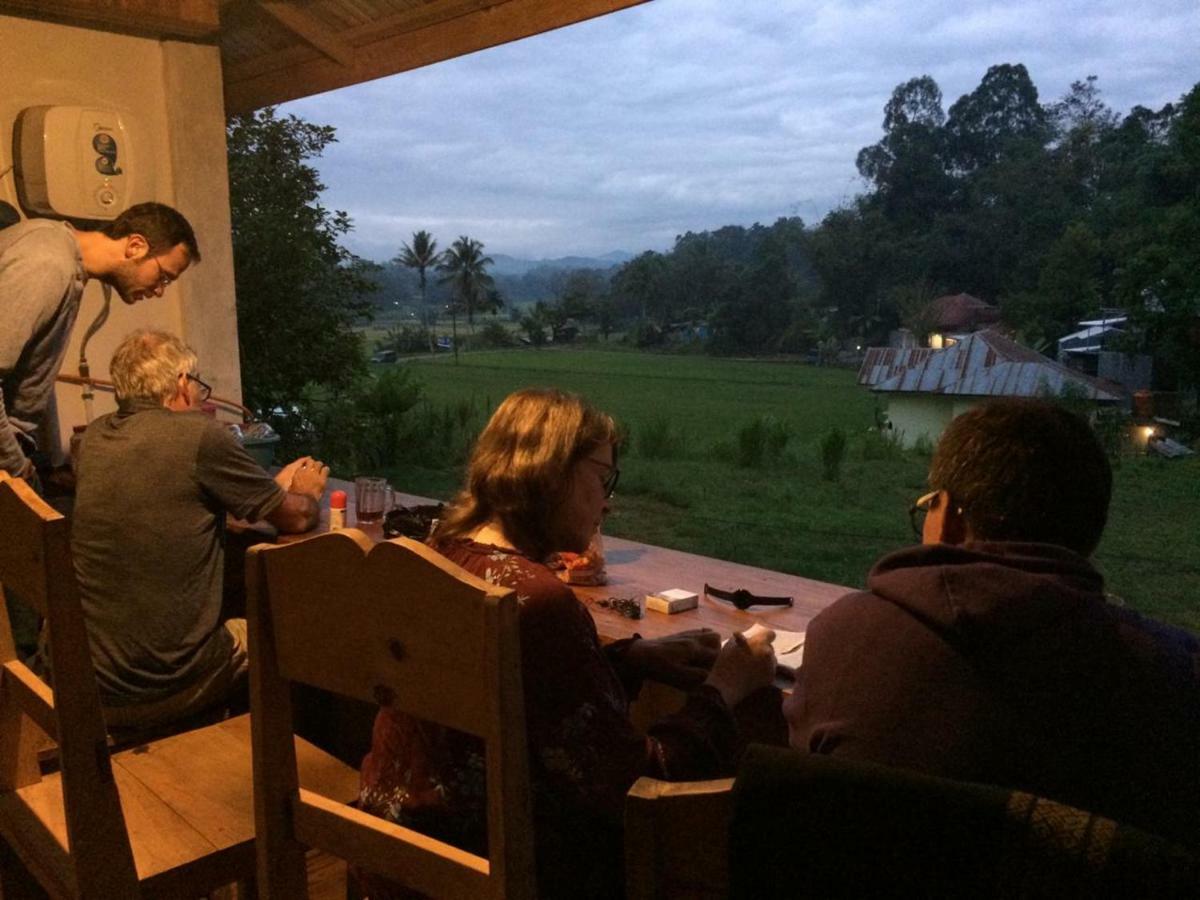 Mama Tia Family Homestay 란테파오 외부 사진